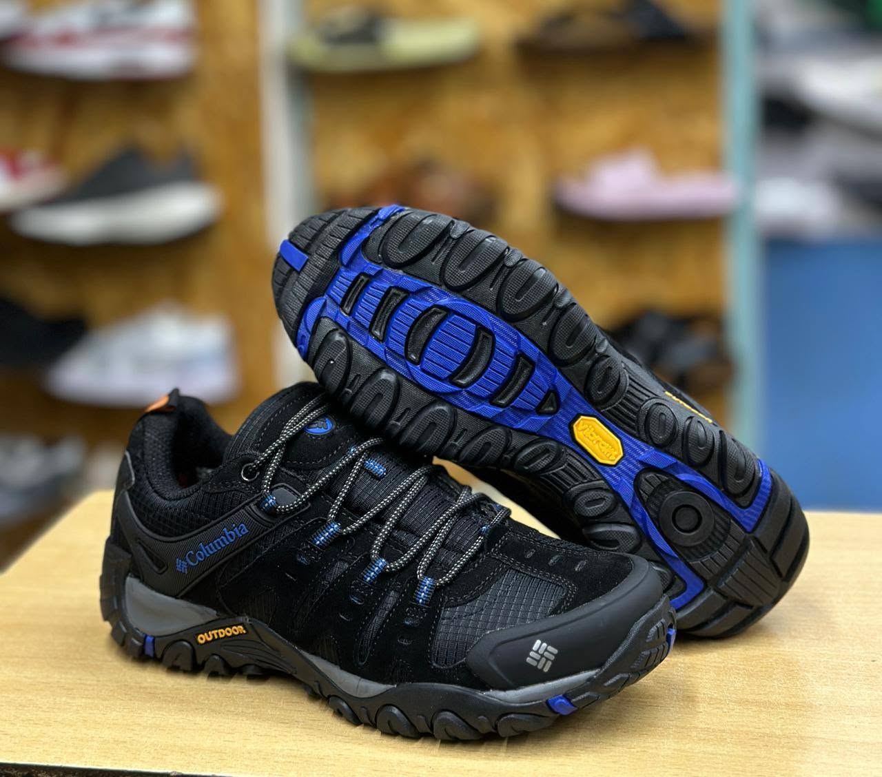 Columbia Trail Runner – Black, Blue Sole