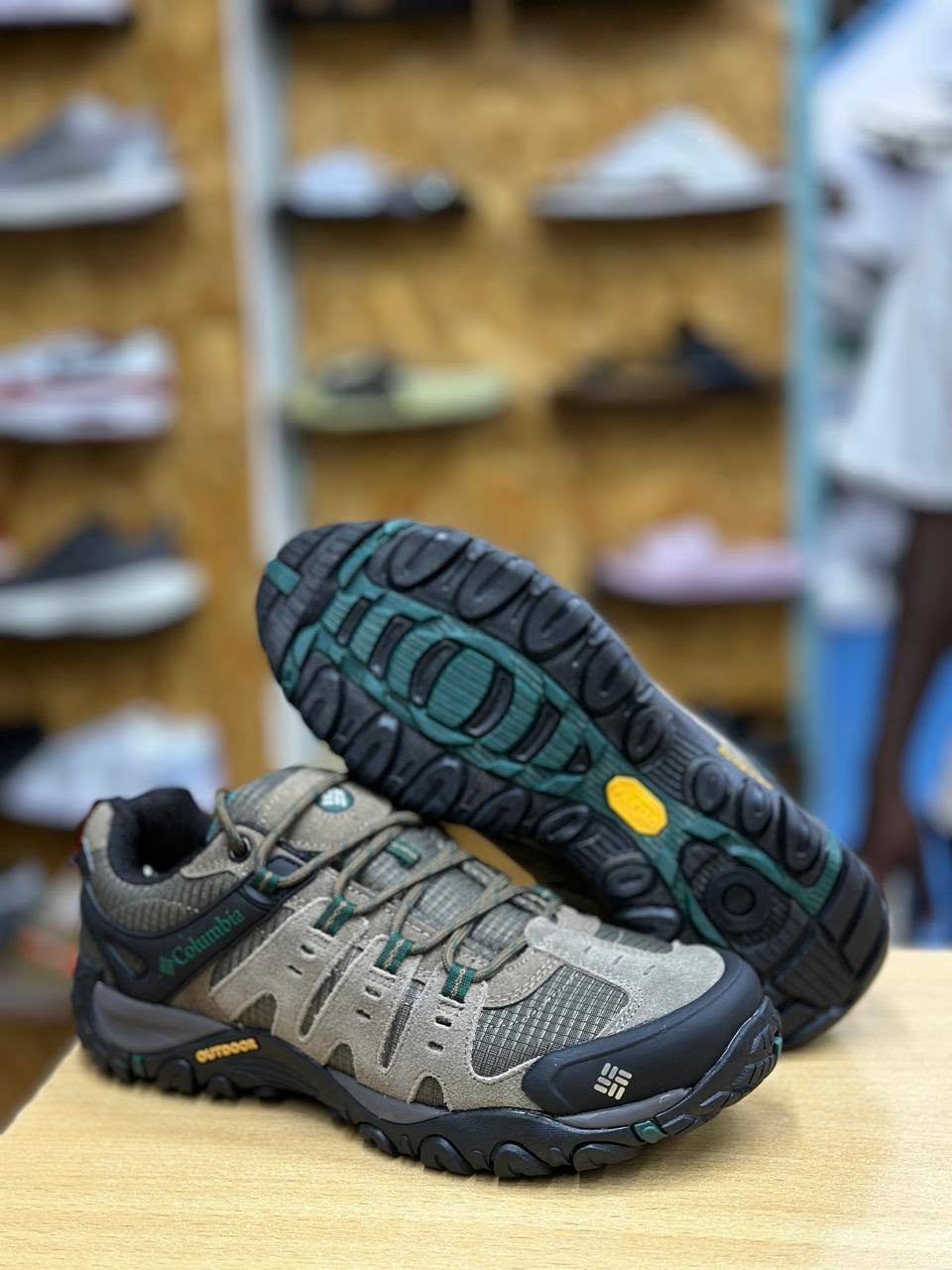 Columbia Trail Runner – Grey, Green Sole
